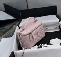 شنطة شانيل باودر بنك 17cm