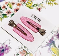 كلبسات شعر ديور