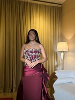 فستان رُبى الخمر