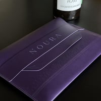 باوتش جلد مخصص مع حفر الاسم