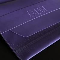 باوتش جلد مخصص مع حفر الاسم