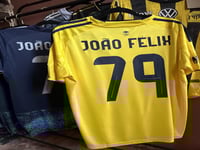 الطباعة على التيشيرت