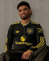 طقم يونايتد الاحتياطي (أكمام طويلة) 2026/2025