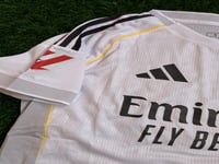 طقم مدريد الاساسي 2026/2025