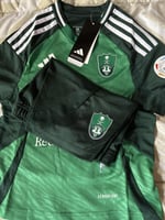 طقم الاهلي الاساسي (ولادي) 2025