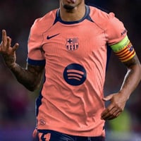 طقم برشلونة الاحتياطي 2026/2025