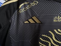 تيشيرت الاهلي التراثي 2025/2024