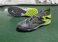 حذاء كرة قدم - بوما