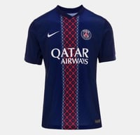 طقم باريس الأساسي 2026/2025