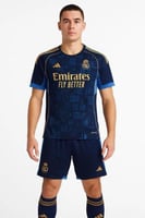 طقم مدريد - تصميم خاص 2026