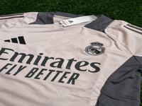 طقم ريال مدريد تدريبات 2025/2024