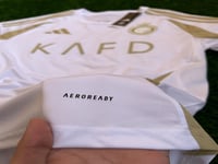 تيشيرت نادي النصر الأبيض 2025/2024