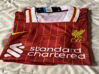 طقم ليفربول الاساسي 2025/2024