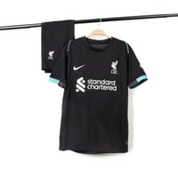 طقم ليفربول الاحتياطي 2025/2024