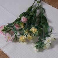 غصن زهور اصفر