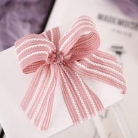 شرائط عريضة مخططة ازرق ( 16 متر)