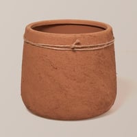 فازة سيراميك بني