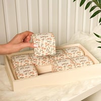 صندوق توزيعات "عيدكم مزهر" (8 حبات)