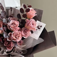 ورق تغليف خشن بني (10 حبات)