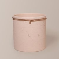 فازة سيراميك ابيض