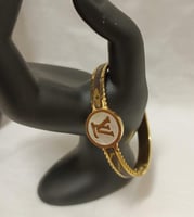 اسوارة لويس فيتون