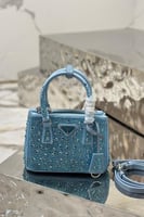 شنطة برادا كرسيتال