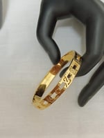 اسوارة لويس فيتون