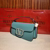 شنطة فلانتينو