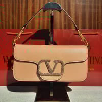 شنطة فلانتينو