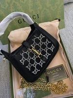 شنطة قوتشي شفاف