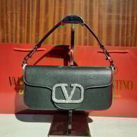 شنطة فلانتينو