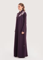 L173- عباية كريب موف تطريز