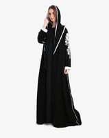 L020- عباية كريب تطريز