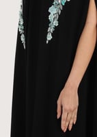 L305 - كيب- تطريز تفني