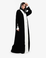 L023- عباية كريب اسود كرستال