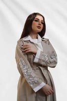 L015 - عبايه لينين بيج مع بليزر ثابت - تطريز .