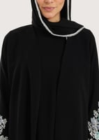 L303- كريب- تطريز تفني