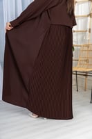 L073 - عباية كريب بني - كسرات من الخلف .