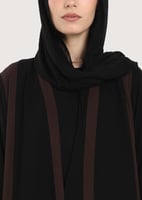 L226 - عباية يومية بني