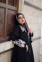 عباية تطريز يدوي قماش لنن طبيعي