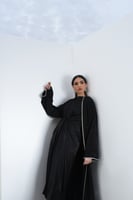 L104 - عباية مع فستان حرير مغسول أسود - تطريز كرست...