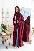 L044 - عباية عملية قماش كريب قصة نصف بشت لون عودي