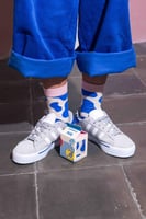 إي إم إس، جوارب، أطفال، حليب