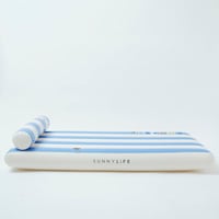 عوامة فاخرة مسطّحة – بخطوط زرقاء