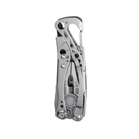 أداة 7 في 1 من Leatherman