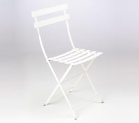 جلسة خارجية بكامل ملحقاتها