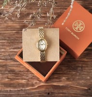 ساعة توري بورش تتوفر بالطلب