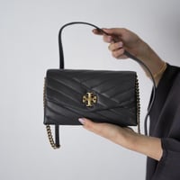 شنطة توري بورش