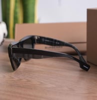 نظارة بربري