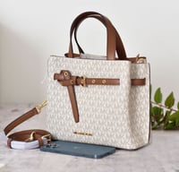 شنطة مايكل كورس